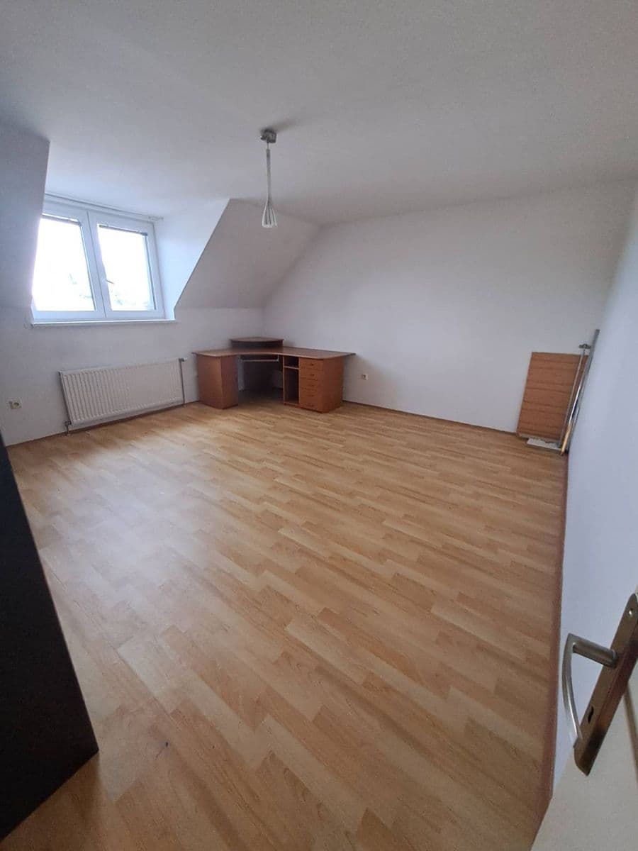 Prenájom bytu 3-izbový 95 m², Na Dědině, Vacenovice, Jihomoravský kraj Prenájom bytu 3-izbový 95 m², Na Dědině, Vacenovice, Jihomoravský kraj