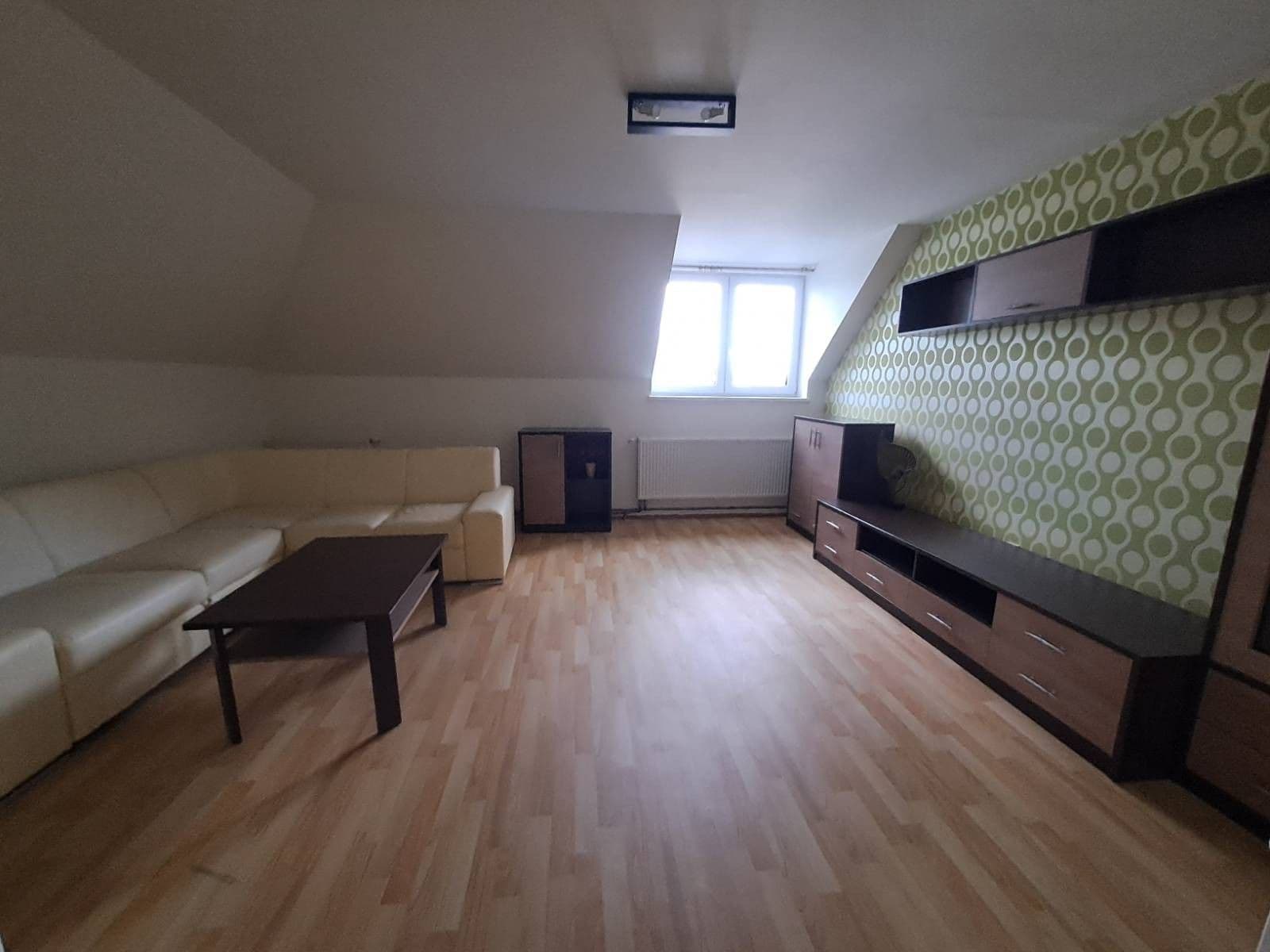 Prenájom bytu 3-izbový 95 m², Na Dědině, Vacenovice, Jihomoravský kraj Prenájom bytu 3-izbový 95 m², Na Dědině, Vacenovice, Jihomoravský kraj