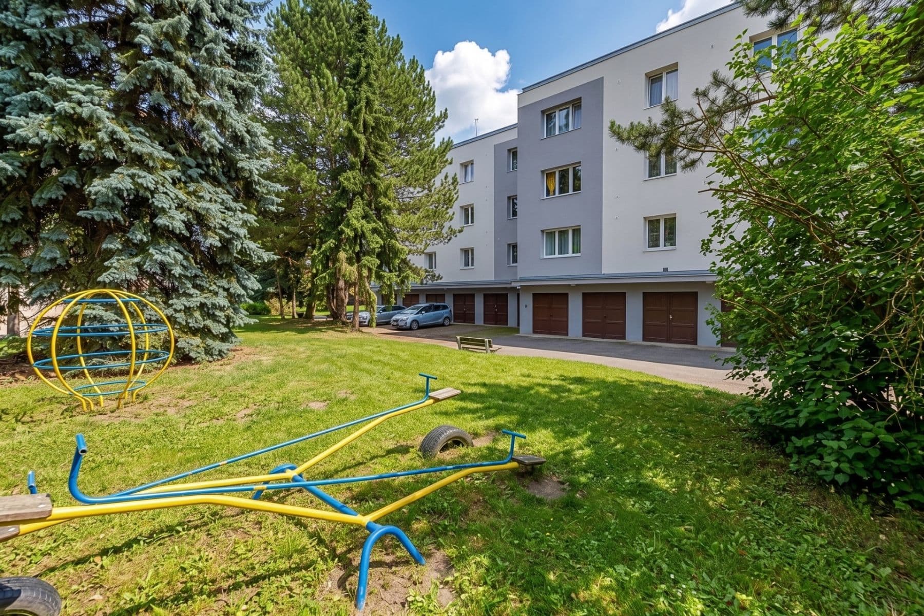 Predaj bytu 4-izbový 83 m², Naskové, Praha, Praha Predaj bytu 4-izbový 83 m², Naskové, Praha, Praha