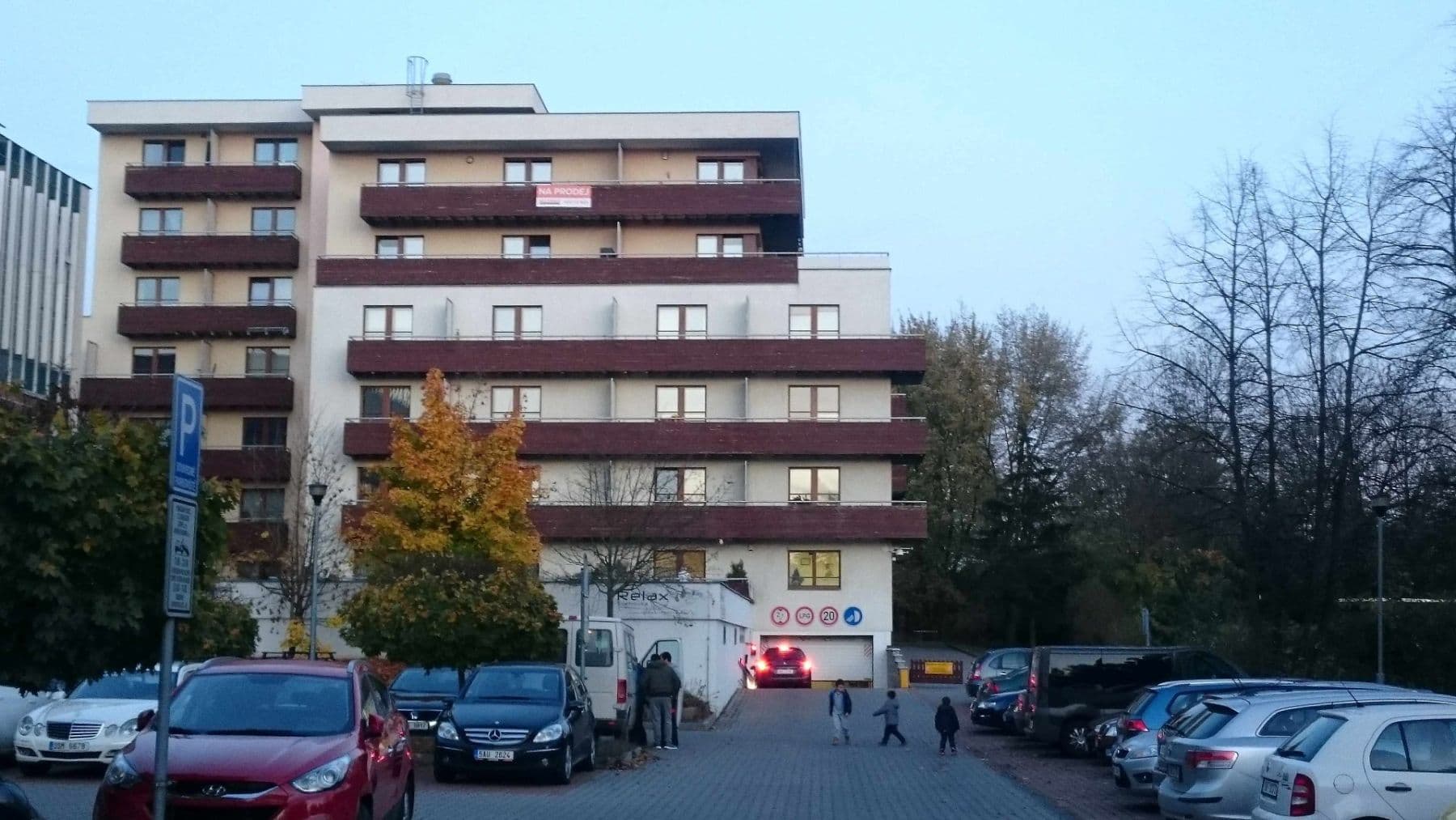Prenájom garáže 15 m², Švehlova, Praha, Praha Prenájom garáže 15 m², Švehlova, Praha, Praha
