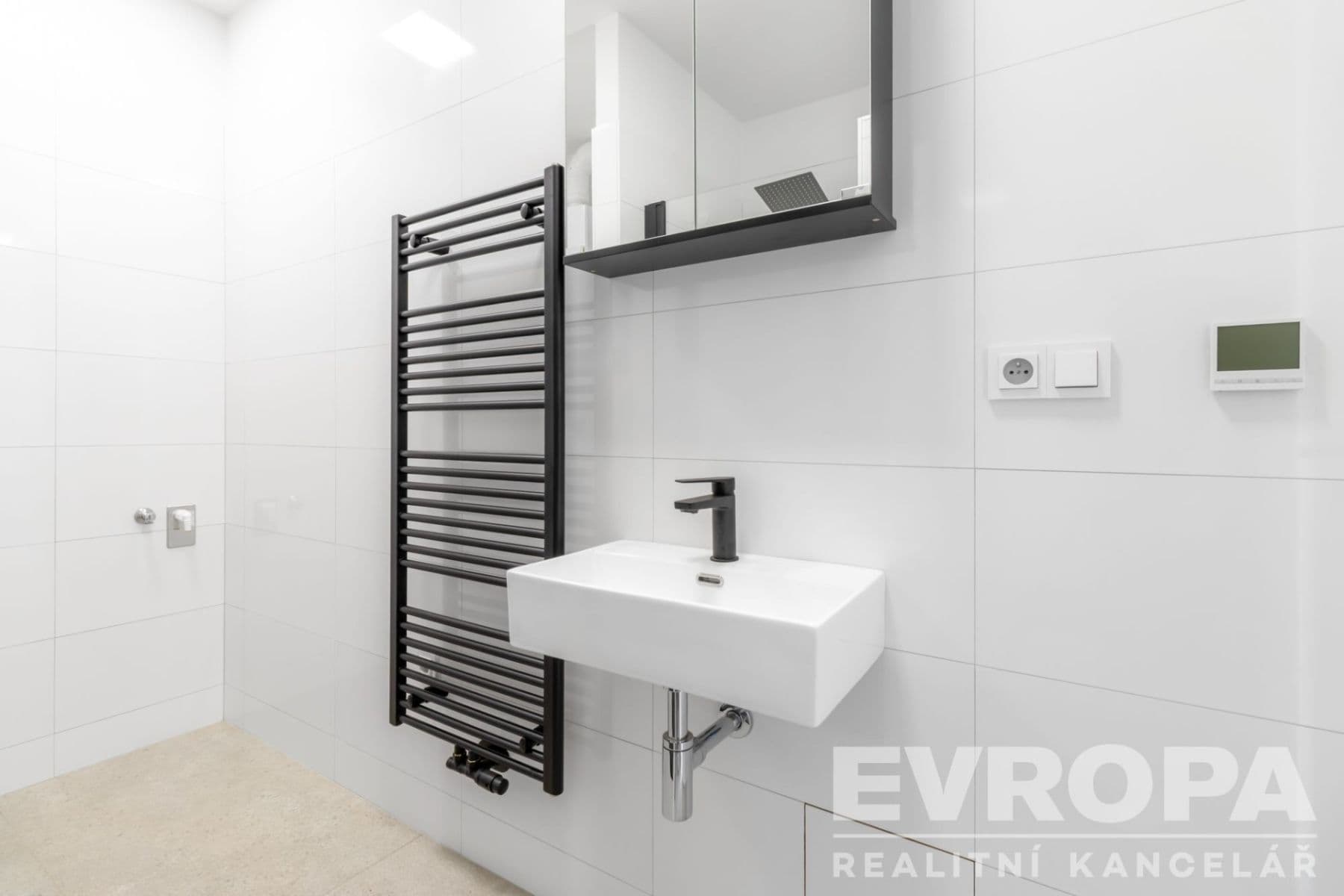 Prenájom domu 202 m², pozemok 348 m², Vinná, Praha, Praha Prenájom domu 202 m², pozemok 348 m², Vinná, Praha, Praha