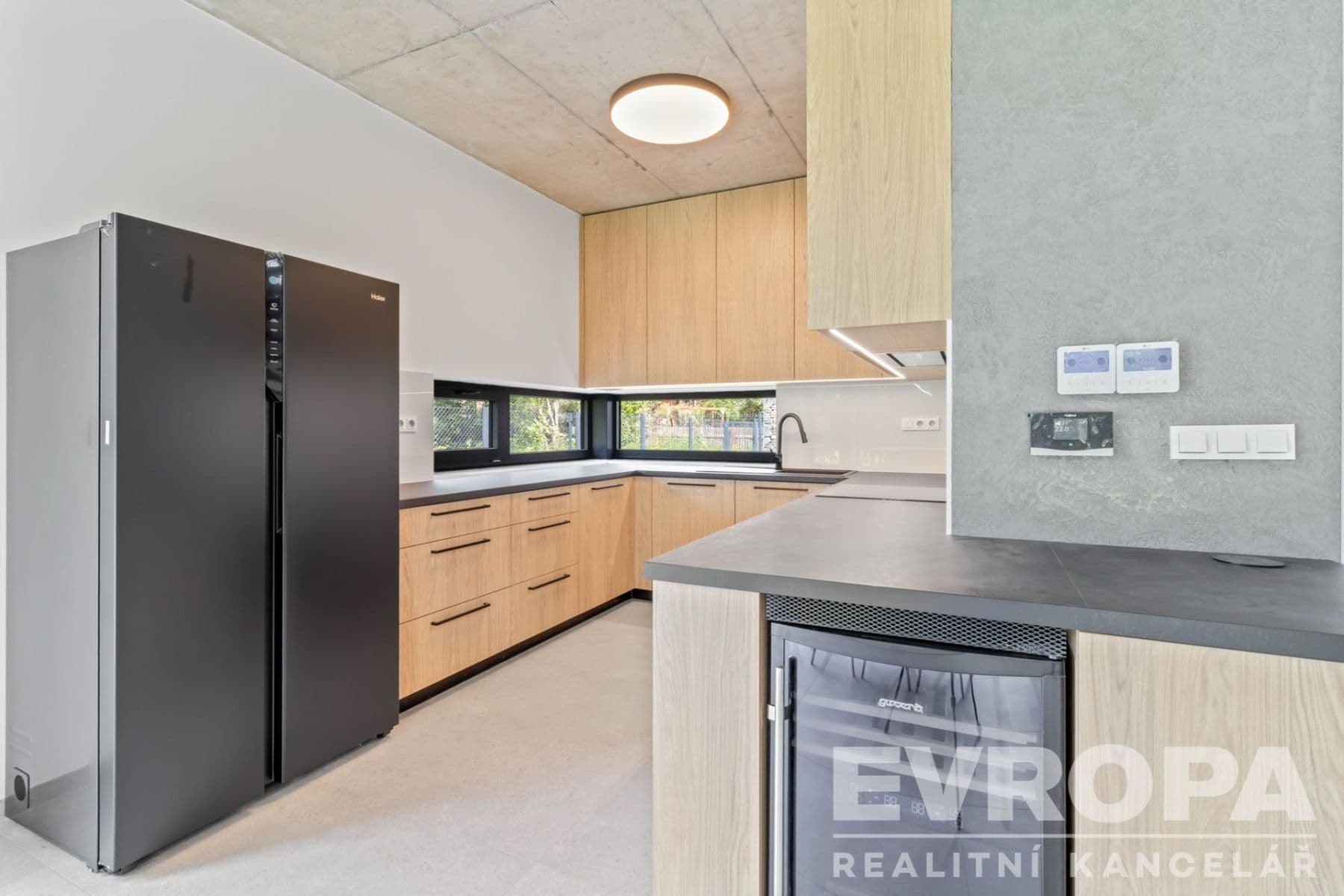 Prenájom domu 202 m², pozemok 348 m², Vinná, Praha, Praha Prenájom domu 202 m², pozemok 348 m², Vinná, Praha, Praha