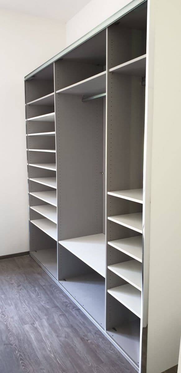 Prenájom bytu 2-izbový 51 m², Zátopkova, Milovice, Středočeský kraj Prenájom bytu 2-izbový 51 m², Zátopkova, Milovice, Středočeský kraj