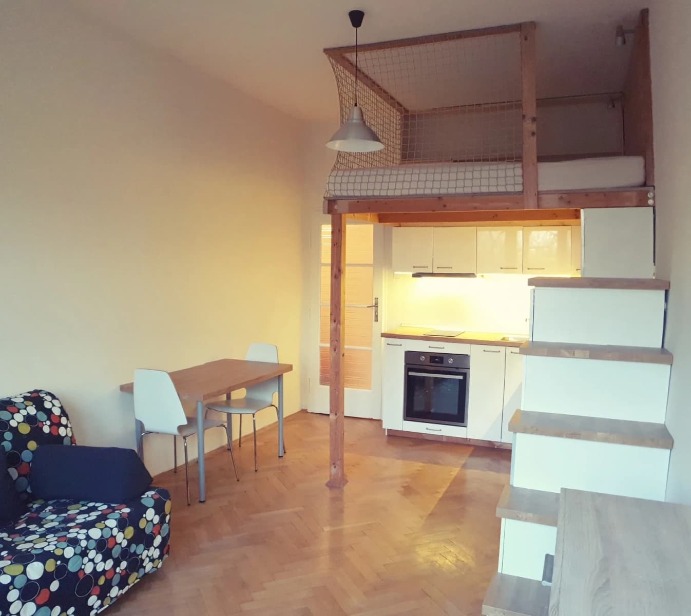 Prenájom bytu 1-izbový 27 m², Na Skalce, Praha, Praha Prenájom bytu 1-izbový 27 m², Na Skalce, Praha, Praha
