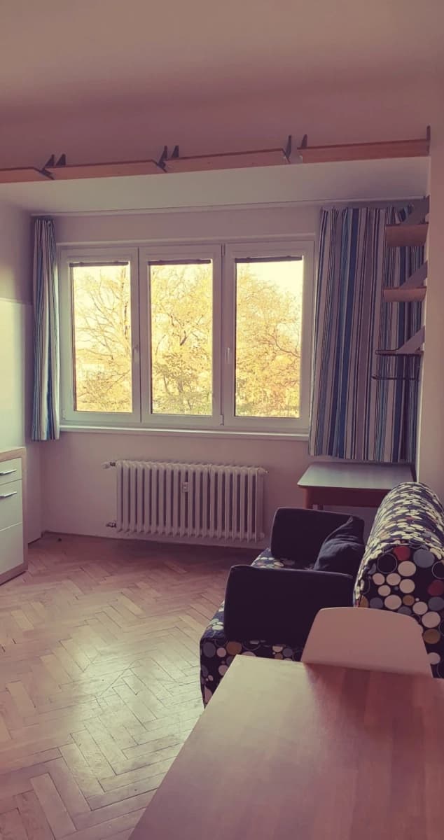 Prenájom bytu 1-izbový 27 m², Na Skalce, Praha, Praha Prenájom bytu 1-izbový 27 m², Na Skalce, Praha, Praha