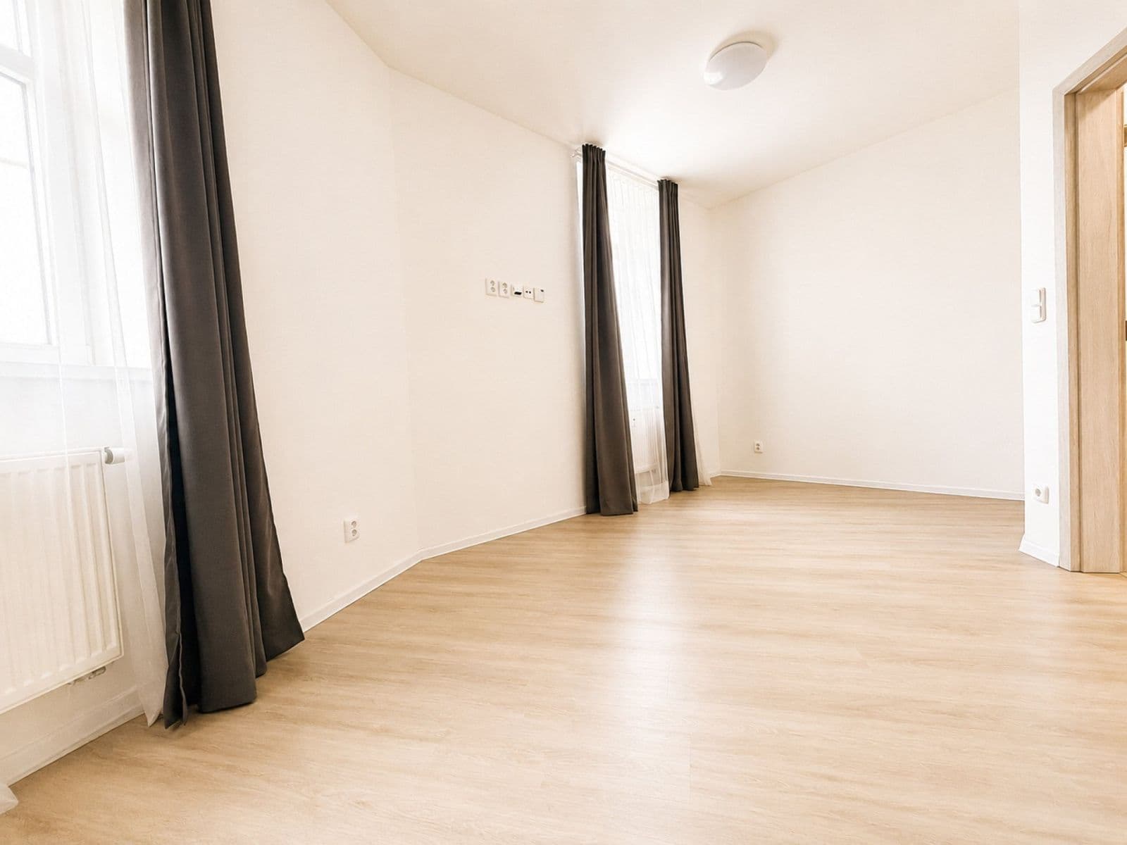 Prenájom bytu 1-izbový 25 m², Mathonova, Brno, Jihomoravský kraj Prenájom bytu 1-izbový 25 m², Mathonova, Brno, Jihomoravský kraj