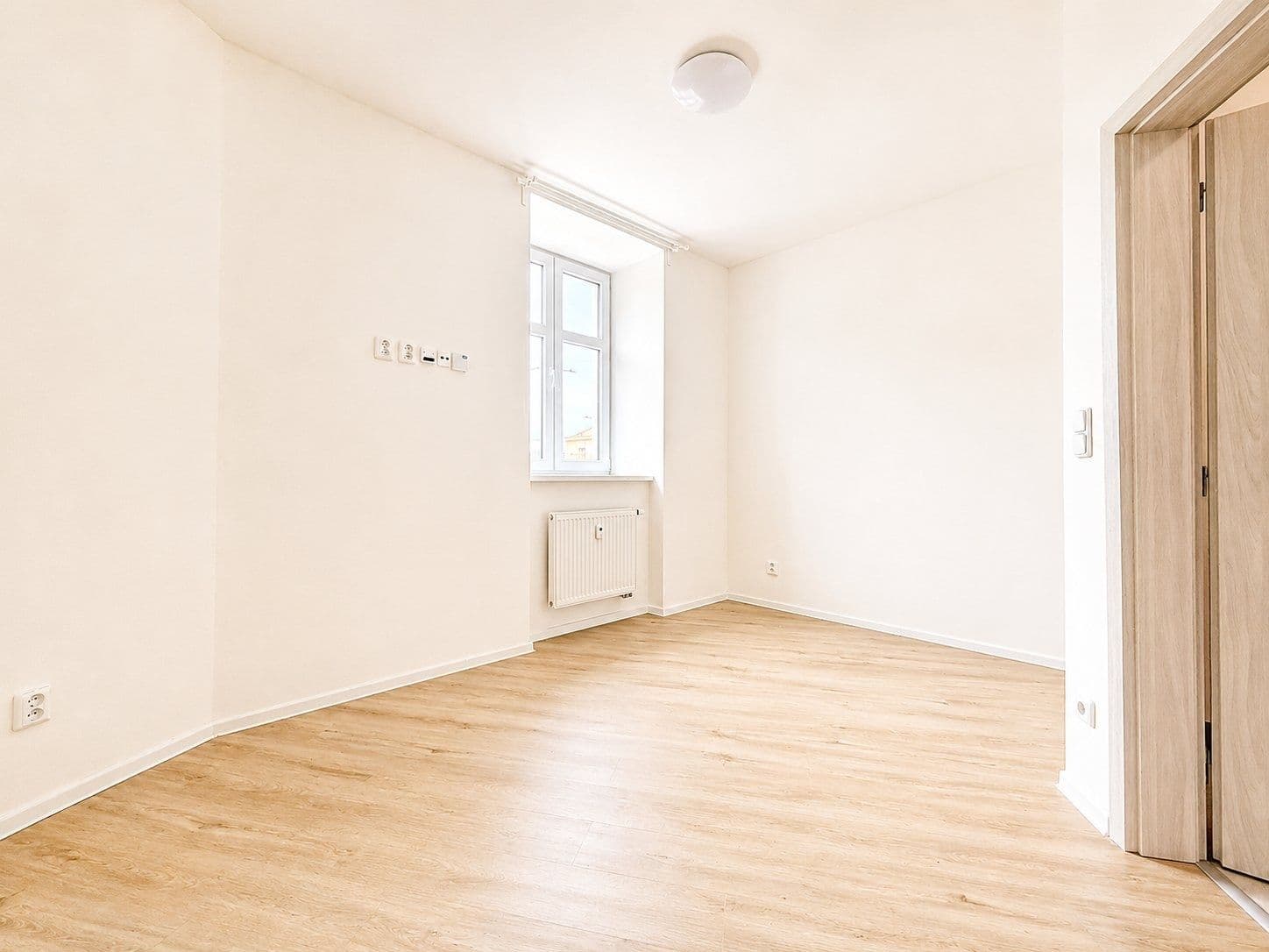 Prenájom bytu 1-izbový 25 m², Mathonova, Brno, Jihomoravský kraj Prenájom bytu 1-izbový 25 m², Mathonova, Brno, Jihomoravský kraj
