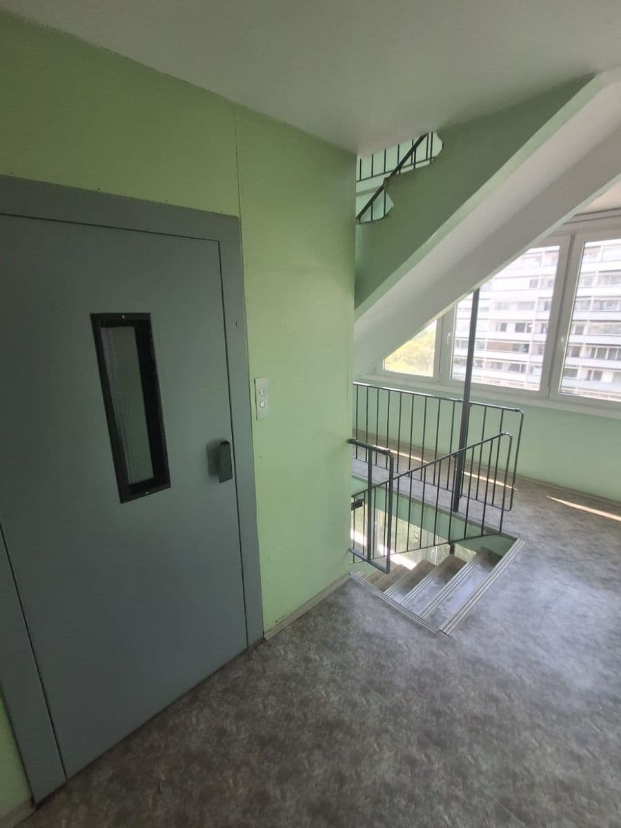 Prenájom bytu 3-izbový 69 m², Kotorská, Praha, Praha Prenájom bytu 3-izbový 69 m², Kotorská, Praha, Praha