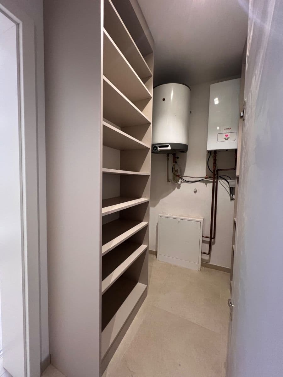 Predaj bytu 1-izbový 33 m², Zeyerova, Olomouc, Olomoucký kraj Predaj bytu 1-izbový 33 m², Zeyerova, Olomouc, Olomoucký kraj