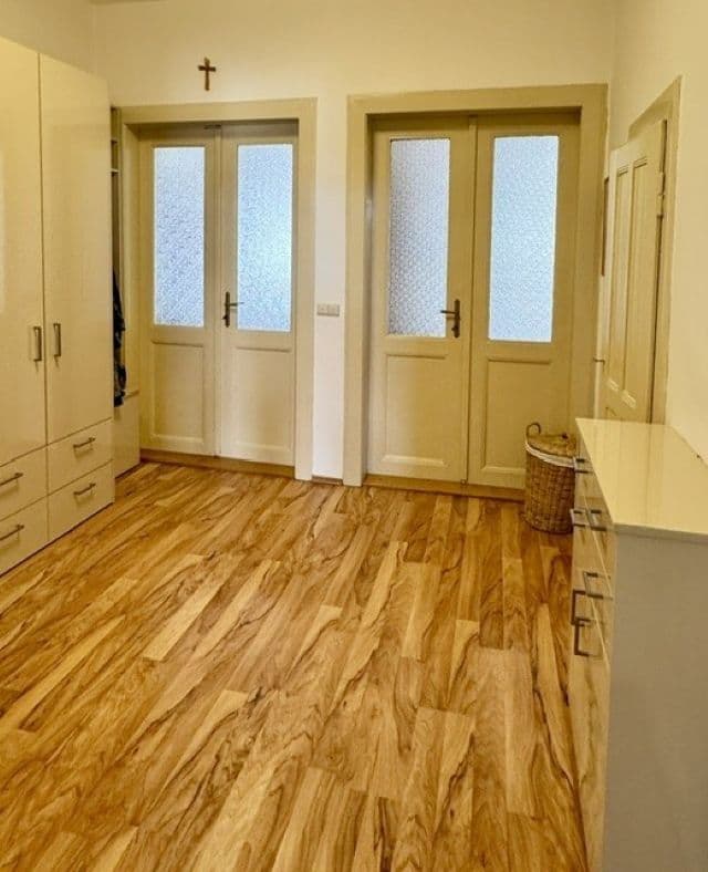 Prenájom bytu 3-izbový 88 m², Kubelíkova, Praha, Praha Prenájom bytu 3-izbový 88 m², Kubelíkova, Praha, Praha
