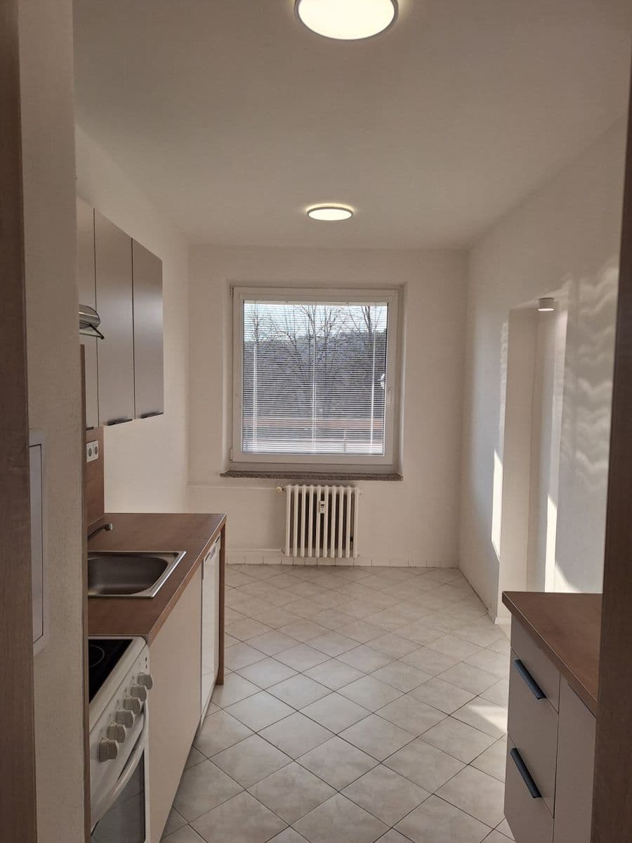Prenájom bytu 2-izbový 57 m², Javorová, Zlín, Zlínský kraj Prenájom bytu 2-izbový 57 m², Javorová, Zlín, Zlínský kraj