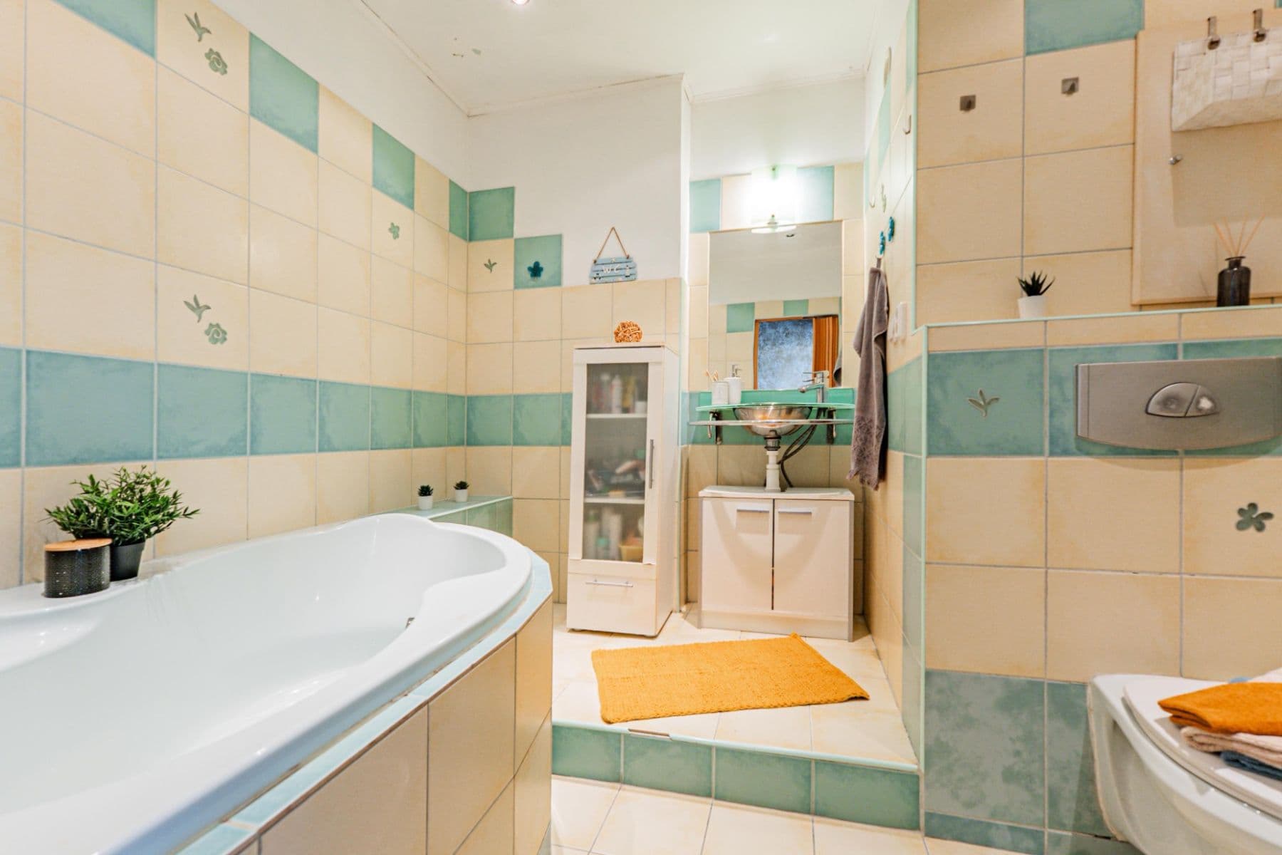 Prenájom bytu 2-izbový 76 m², nábřeží Jana Palacha, Karlovy Vary, Karlovarský kraj Prenájom bytu 2-izbový 76 m², nábřeží Jana Palacha, Karlovy Vary, Karlovarský kraj