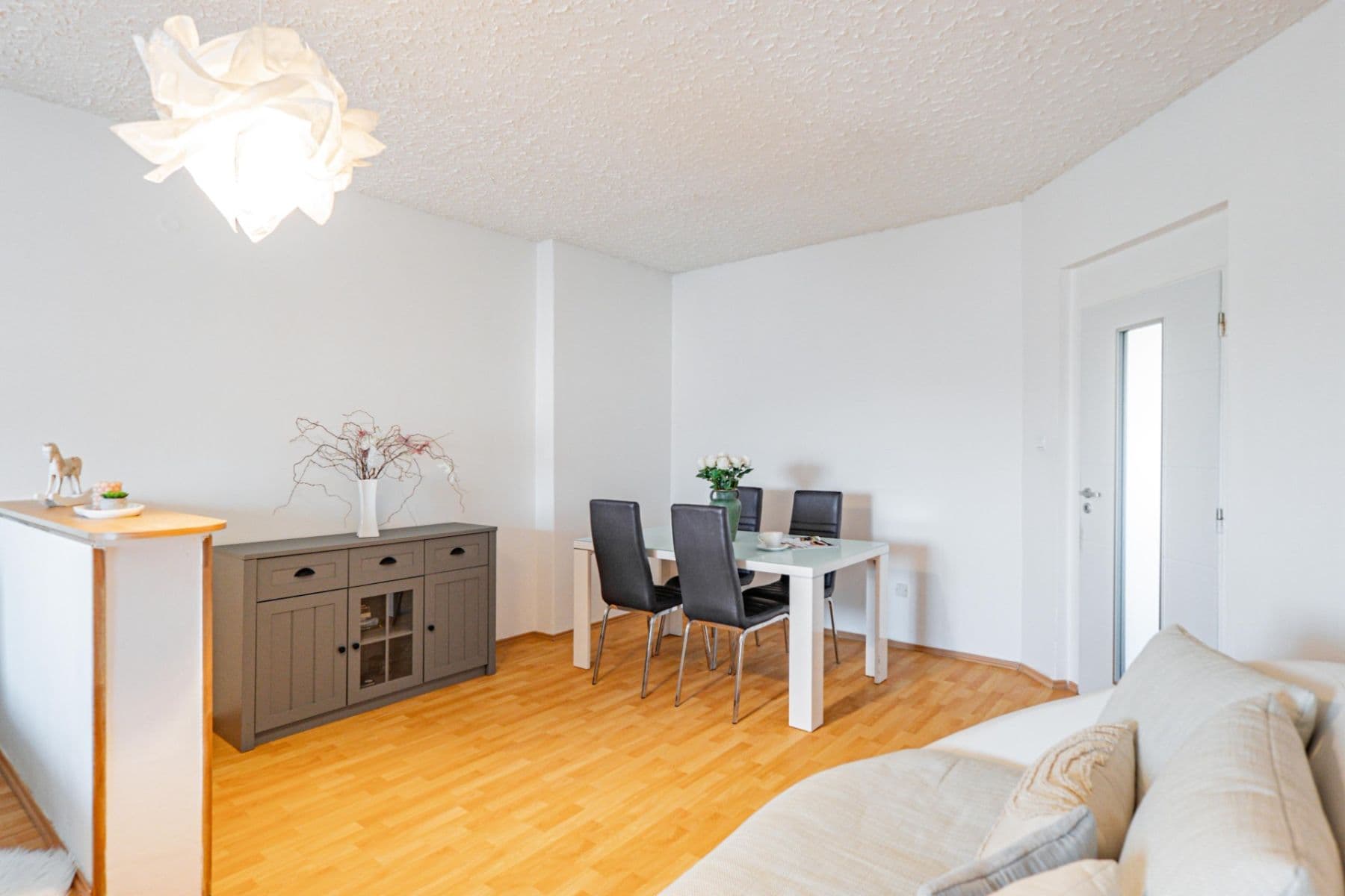Prenájom bytu 2-izbový 76 m², nábřeží Jana Palacha, Karlovy Vary, Karlovarský kraj Prenájom bytu 2-izbový 76 m², nábřeží Jana Palacha, Karlovy Vary, Karlovarský kraj