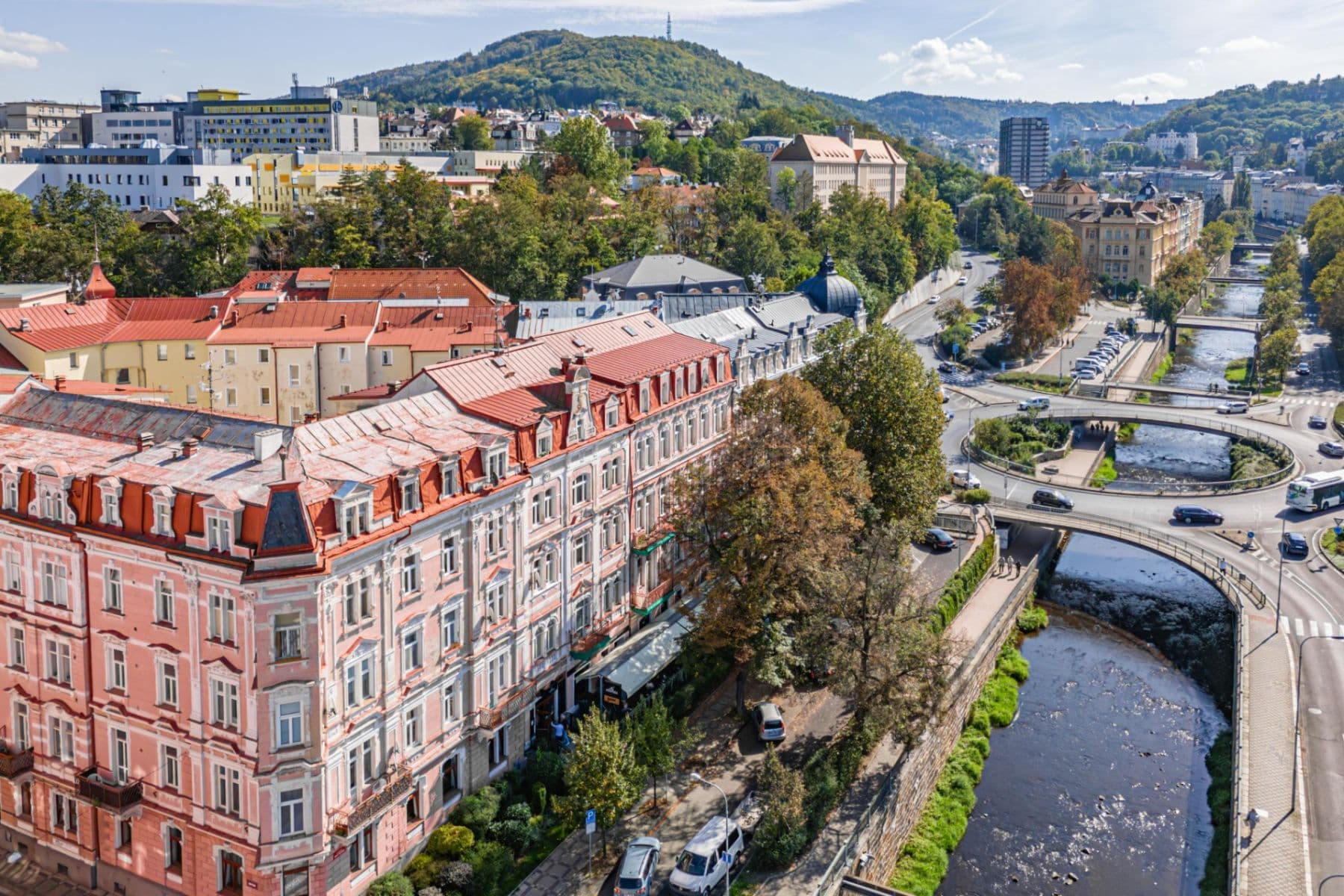 Prenájom bytu 2-izbový 76 m², nábřeží Jana Palacha, Karlovy Vary, Karlovarský kraj Prenájom bytu 2-izbový 76 m², nábřeží Jana Palacha, Karlovy Vary, Karlovarský kraj