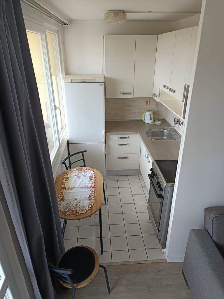 Prenájom bytu 1-izbový 29 m², Jiráskova, Pardubice, Pardubický kraj Prenájom bytu 1-izbový 29 m², Jiráskova, Pardubice, Pardubický kraj