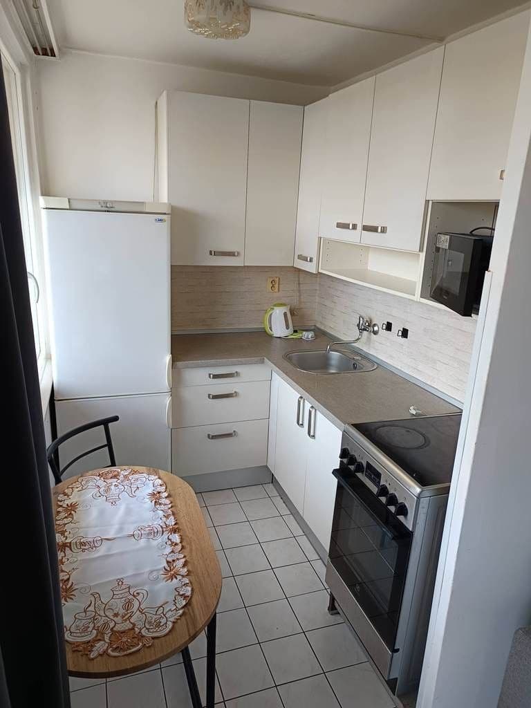 Prenájom bytu 1-izbový 29 m², Jiráskova, Pardubice, Pardubický kraj Prenájom bytu 1-izbový 29 m², Jiráskova, Pardubice, Pardubický kraj