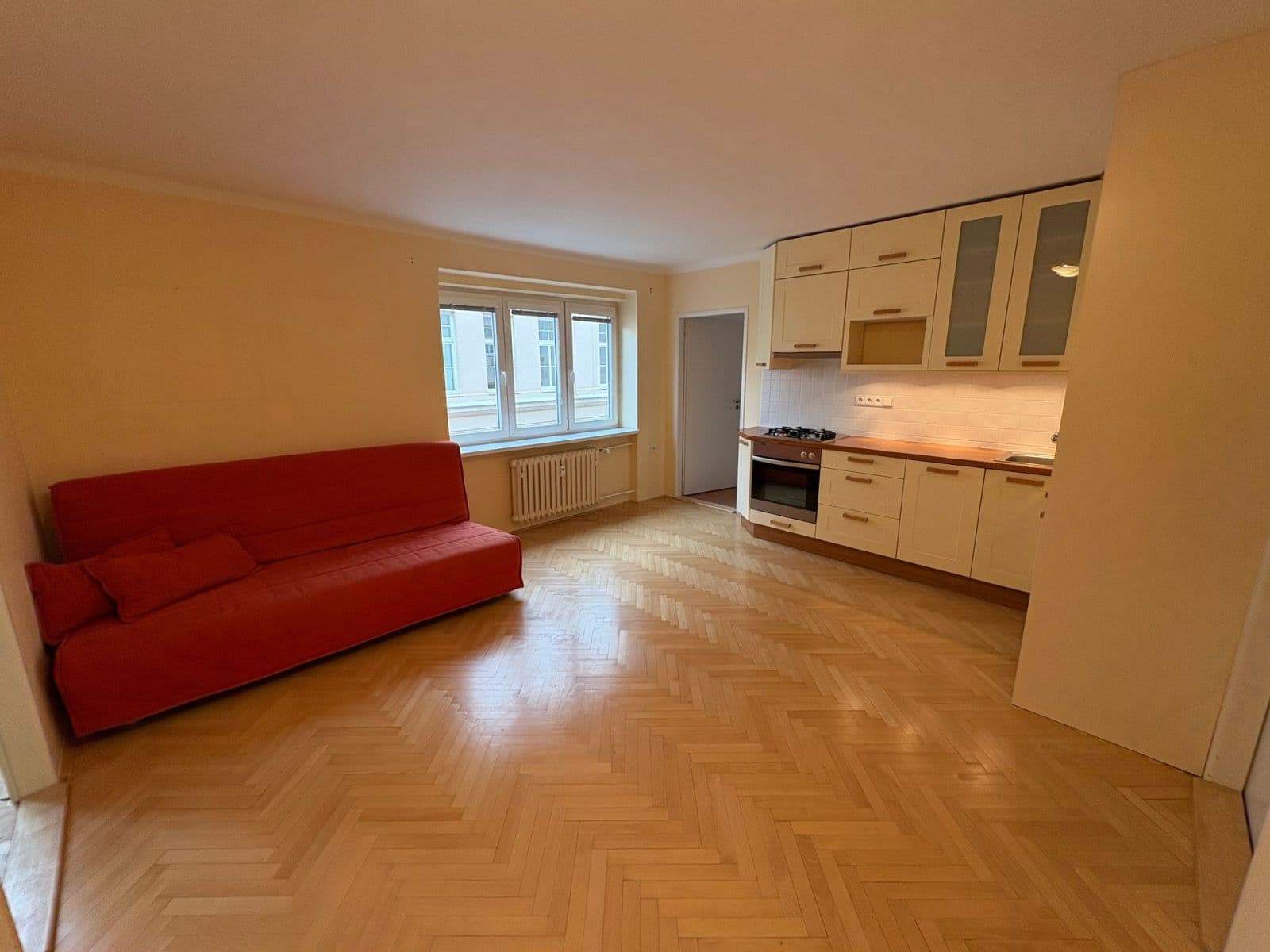 Prenájom bytu 3-izbový 70 m², Vančurova, Olomouc, Olomoucký kraj Prenájom bytu 3-izbový 70 m², Vančurova, Olomouc, Olomoucký kraj