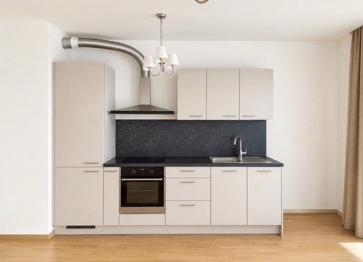 Prenájom bytu 2-izbový 56 m², Dělnická, Praha, Praha Prenájom bytu 2-izbový 56 m², Dělnická, Praha, Praha