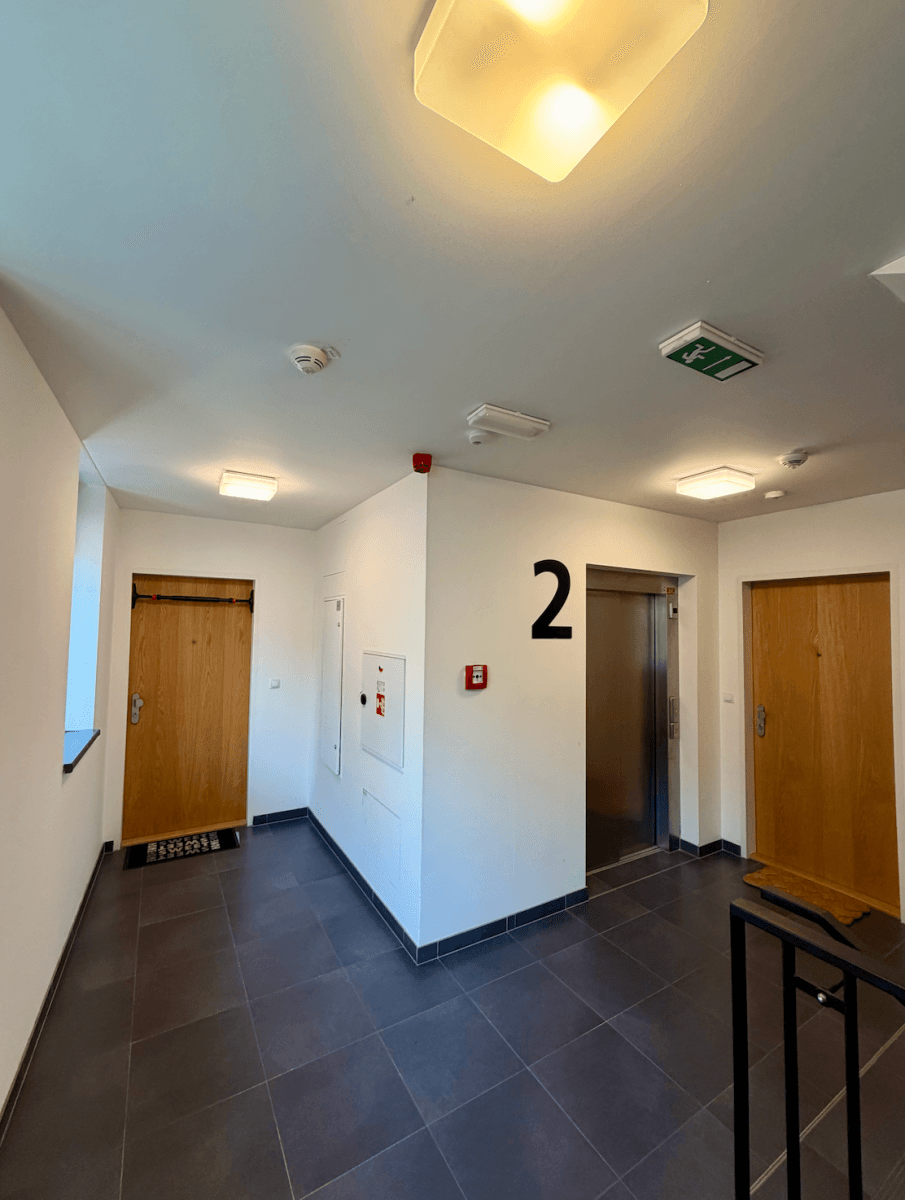 Prenájom bytu 2-izbový 56 m², Dělnická, Praha, Praha Prenájom bytu 2-izbový 56 m², Dělnická, Praha, Praha
