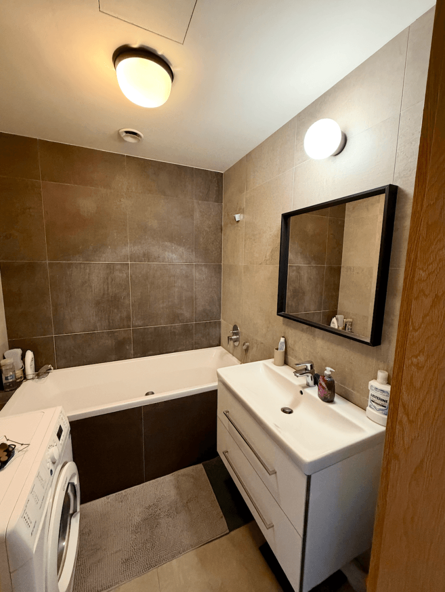 Prenájom bytu 2-izbový 56 m², Dělnická, Praha, Praha Prenájom bytu 2-izbový 56 m², Dělnická, Praha, Praha