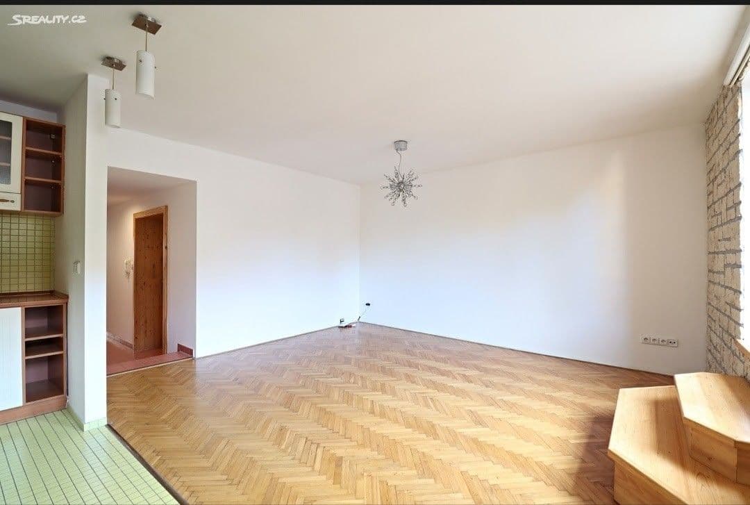 Prenájom bytu 3-izbový 80 m², 5. května, Horšovský Týn, Plzeňský kraj Prenájom bytu 3-izbový 80 m², 5. května, Horšovský Týn, Plzeňský kraj