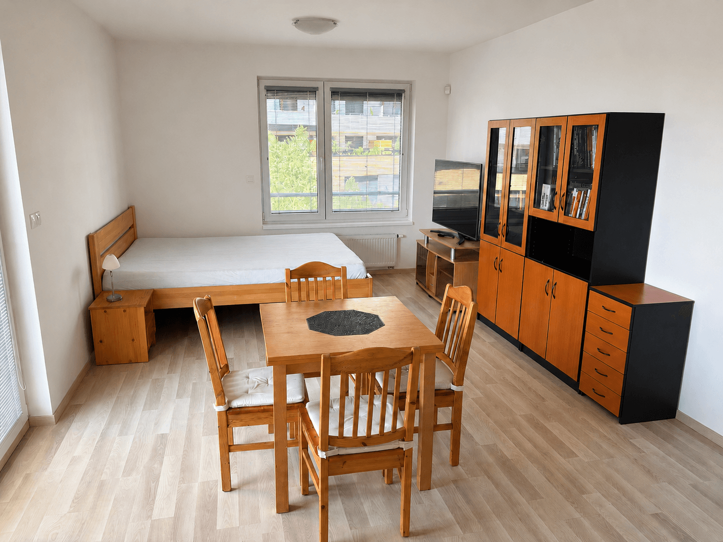 Prenájom bytu 3-izbový 86 m², Krnkova, Praha, Praha Prenájom bytu 3-izbový 86 m², Krnkova, Praha, Praha