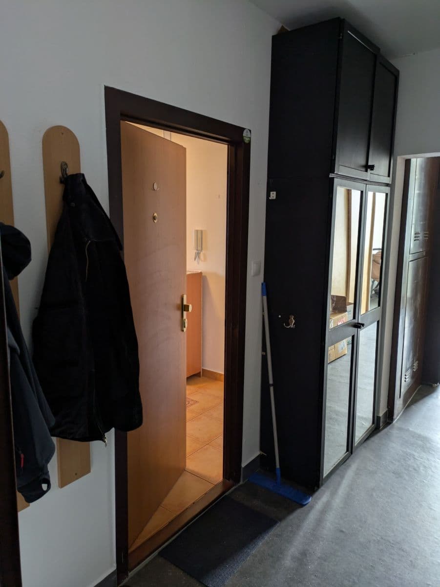 Prenájom bytu 3-izbový 69 m², Koprivnická, Dúbravka, Bratislavský kraj Prenájom bytu 3-izbový 69 m², Koprivnická, Dúbravka, Bratislavský kraj
