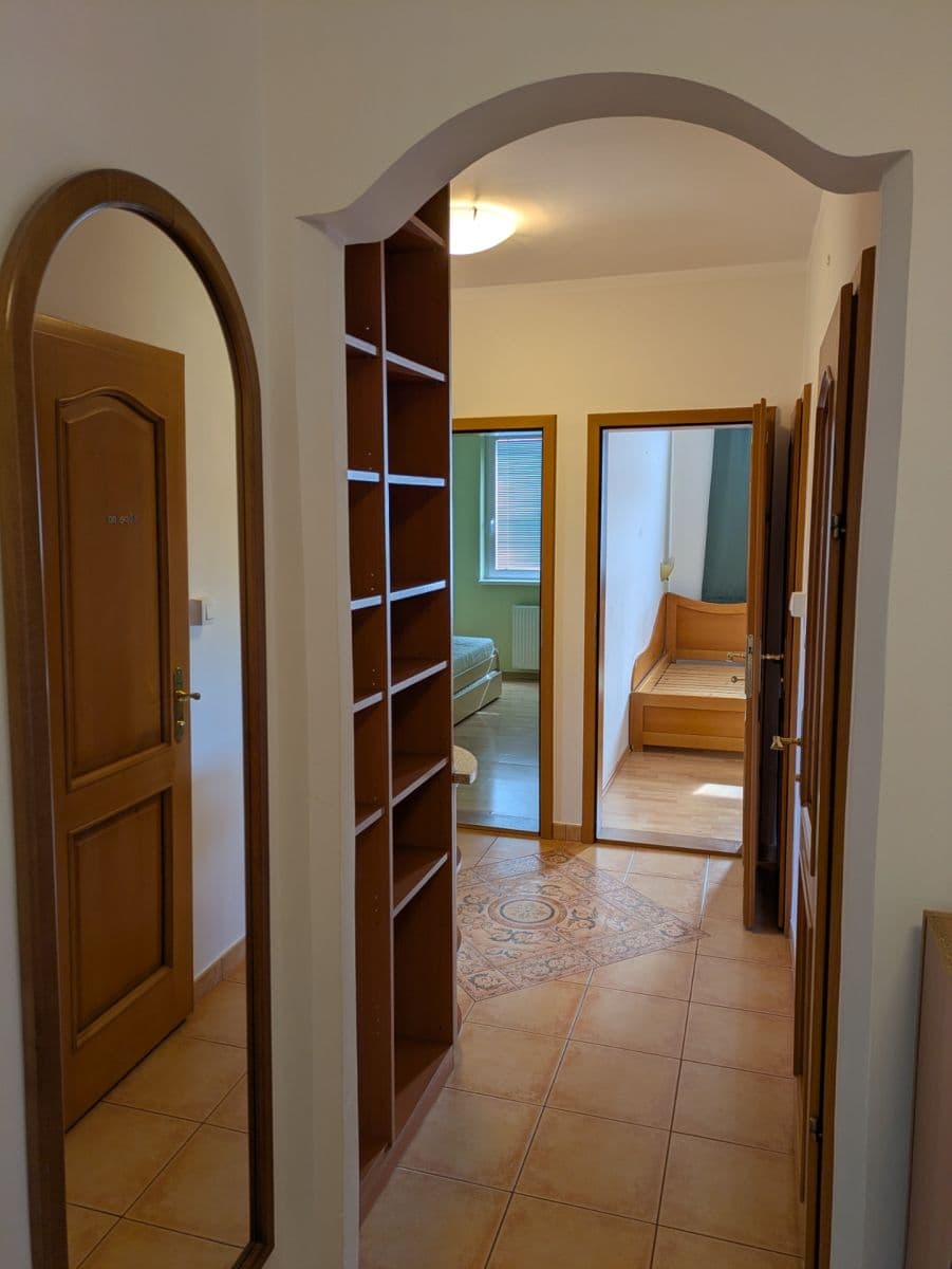 Prenájom bytu 3-izbový 69 m², Koprivnická, Dúbravka, Bratislavský kraj Prenájom bytu 3-izbový 69 m², Koprivnická, Dúbravka, Bratislavský kraj