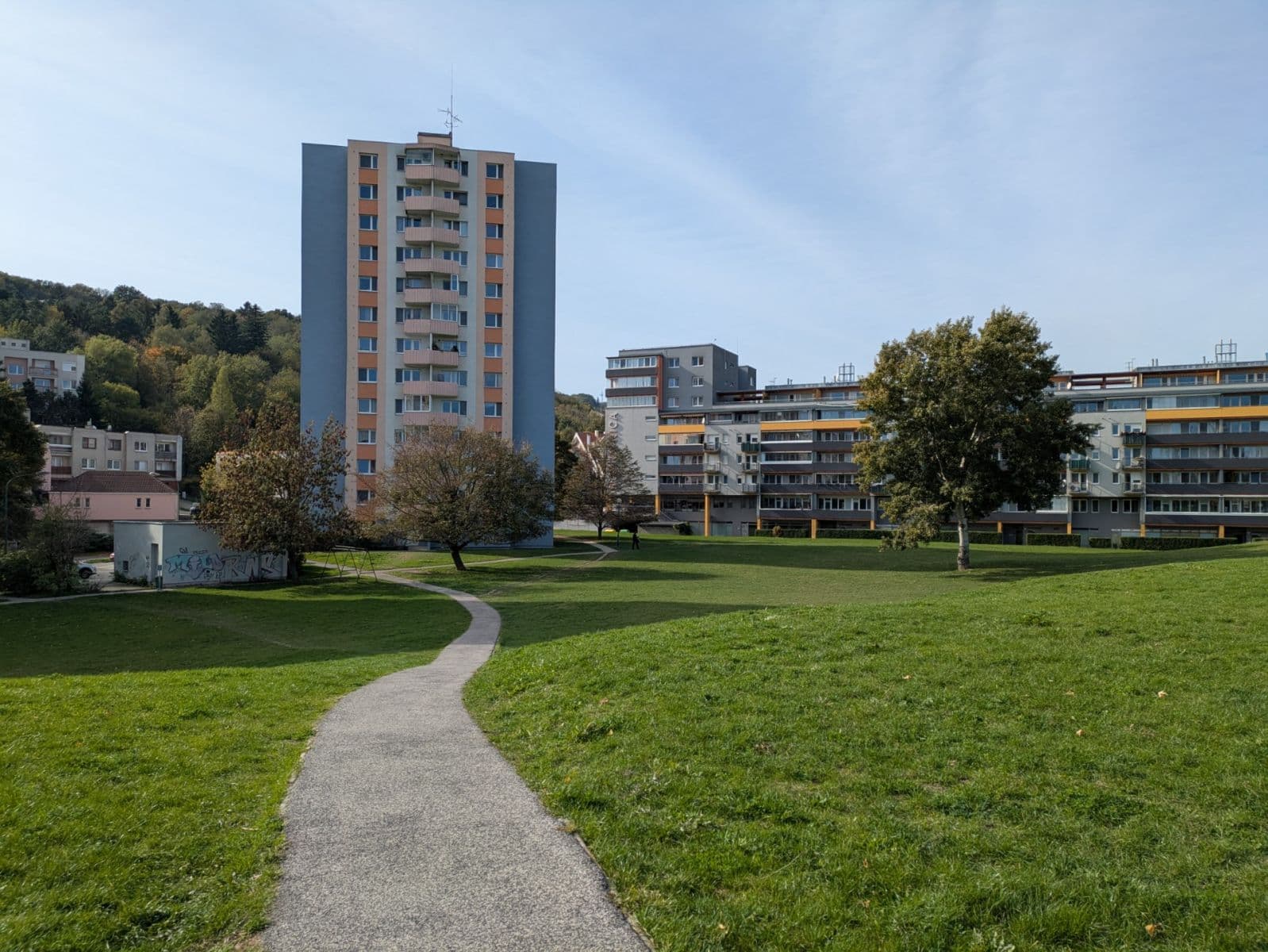 Prenájom bytu 3-izbový 69 m², Koprivnická, Dúbravka, Bratislavský kraj Prenájom bytu 3-izbový 69 m², Koprivnická, Dúbravka, Bratislavský kraj