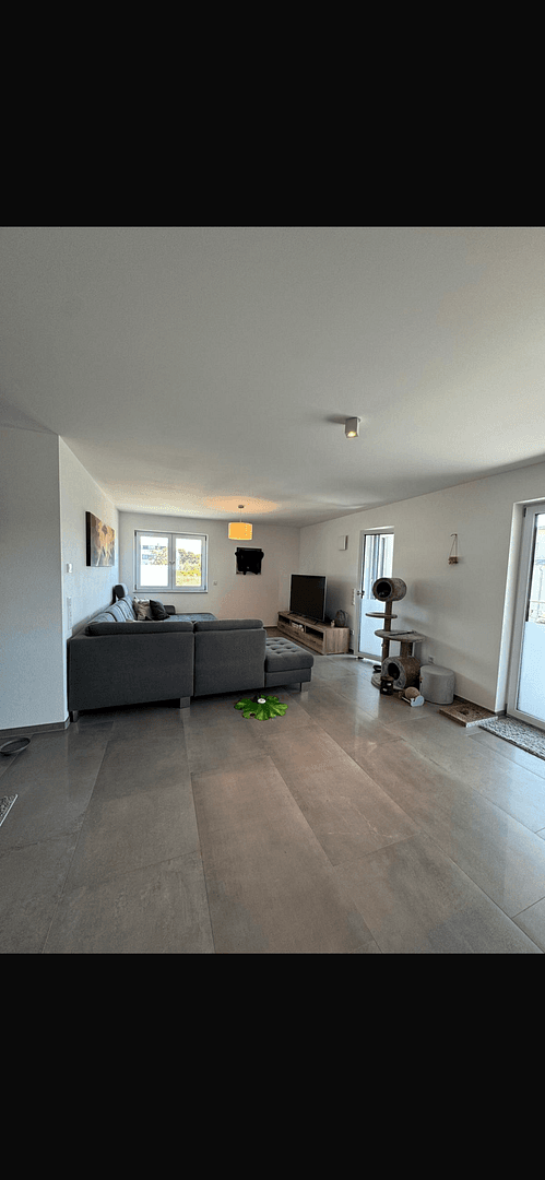 Prenájom bytu 3-izbový 89 m², Steinäcker 1 C, Unterhausen, Bavorsko Prenájom bytu 3-izbový 89 m², Steinäcker 1 C, Unterhausen, Bavorsko