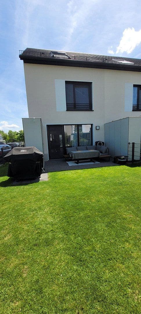 Predaj domu 145 m², pozemok 288 m², Zukowostraße 2, D - 90530 Wendelstein / Bayern, Wendelstein, Bavorsko Predaj domu 145 m², pozemok 288 m², Zukowostraße 2, D - 90530 Wendelstein / Bayern, Wendelstein, Bavorsko