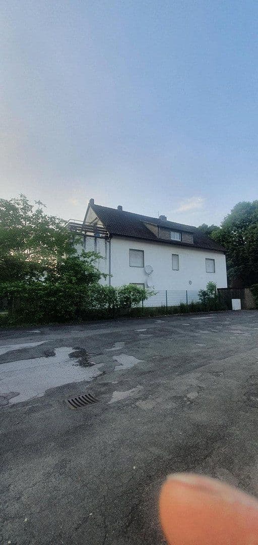 Predaj domu 315 m², pozemok 652 m², Ütterlingser Str. 23, Werdohl, Severné Porýnie - Westfálsko Predaj domu 315 m², pozemok 652 m², Ütterlingser Str. 23, Werdohl, Severné Porýnie - Westfálsko