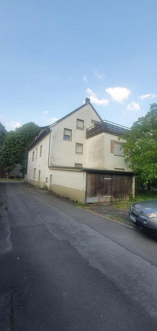 Predaj domu 315 m², pozemok 652 m², Ütterlingser Str. 23, Werdohl, Severné Porýnie - Westfálsko Predaj domu 315 m², pozemok 652 m², Ütterlingser Str. 23, Werdohl, Severné Porýnie - Westfálsko