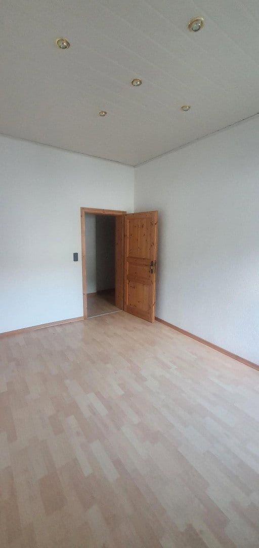 Predaj domu 315 m², pozemok 652 m², Ütterlingser Str. 23, Werdohl, Severné Porýnie - Westfálsko Predaj domu 315 m², pozemok 652 m², Ütterlingser Str. 23, Werdohl, Severné Porýnie - Westfálsko