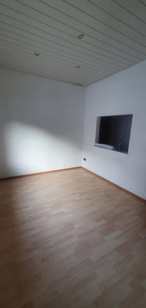 Predaj domu 315 m², pozemok 652 m², Ütterlingser Str. 23, Werdohl, Severné Porýnie - Westfálsko Predaj domu 315 m², pozemok 652 m², Ütterlingser Str. 23, Werdohl, Severné Porýnie - Westfálsko