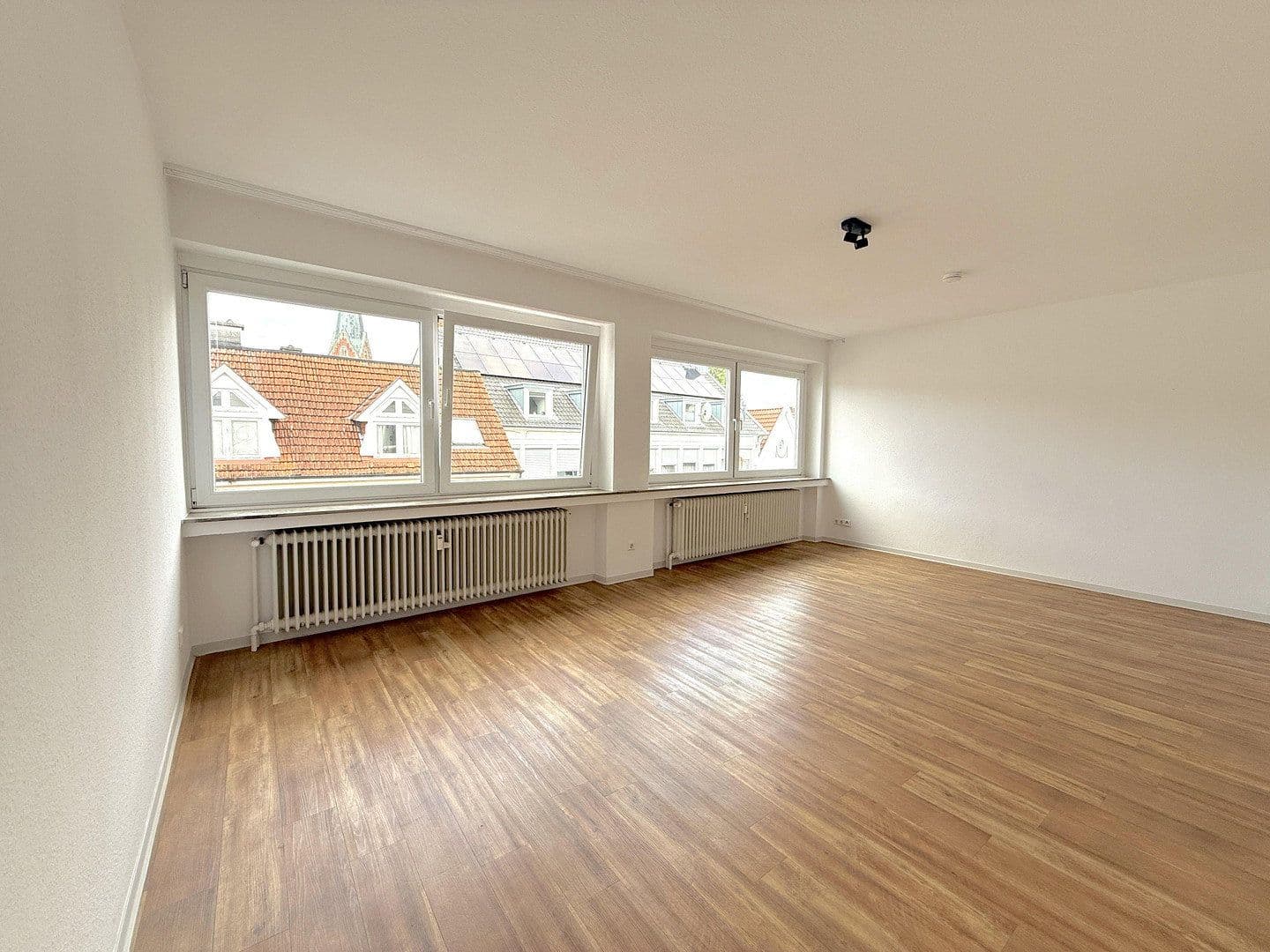 Prenájom bytu 3-izbový 115 m², Marienstraße 1a, Lingen (Ems), Dolné Sasko Prenájom bytu 3-izbový 115 m², Marienstraße 1a, Lingen (Ems), Dolné Sasko
