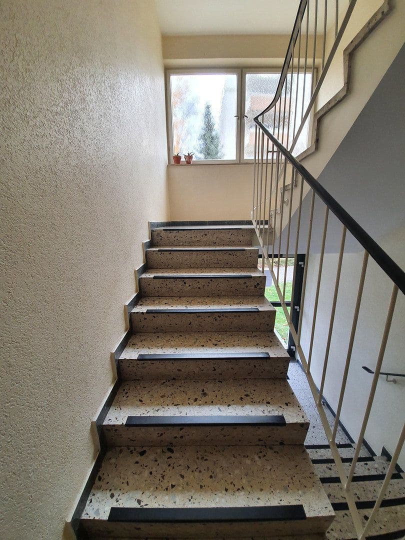 Prenájom bytu 4-izbový 96 m², Eichendorffstr. 63, Nürnberg, Bavorsko Prenájom bytu 4-izbový 96 m², Eichendorffstr. 63, Nürnberg, Bavorsko