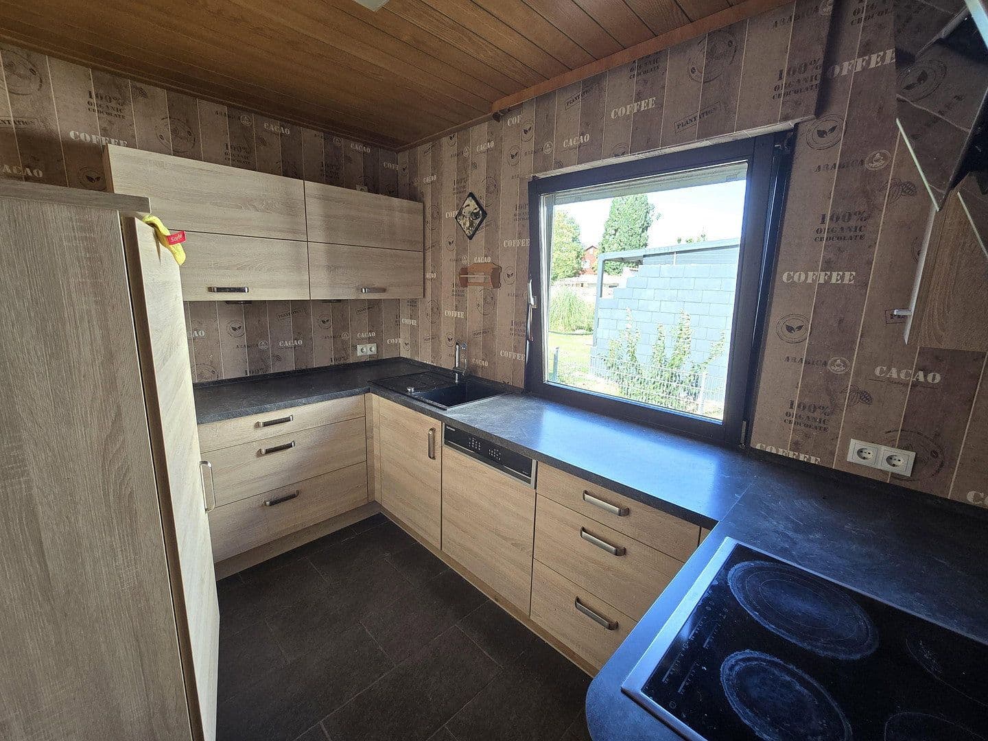 Predaj domu 236 m², pozemok 571 m², Am Sträßel 17, Lustadt, Porýnie-Falcko Predaj domu 236 m², pozemok 571 m², Am Sträßel 17, Lustadt, Porýnie-Falcko