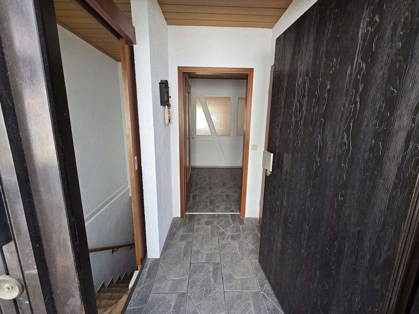 Predaj domu 236 m², pozemok 571 m², Am Sträßel 17, Lustadt, Porýnie-Falcko Predaj domu 236 m², pozemok 571 m², Am Sträßel 17, Lustadt, Porýnie-Falcko