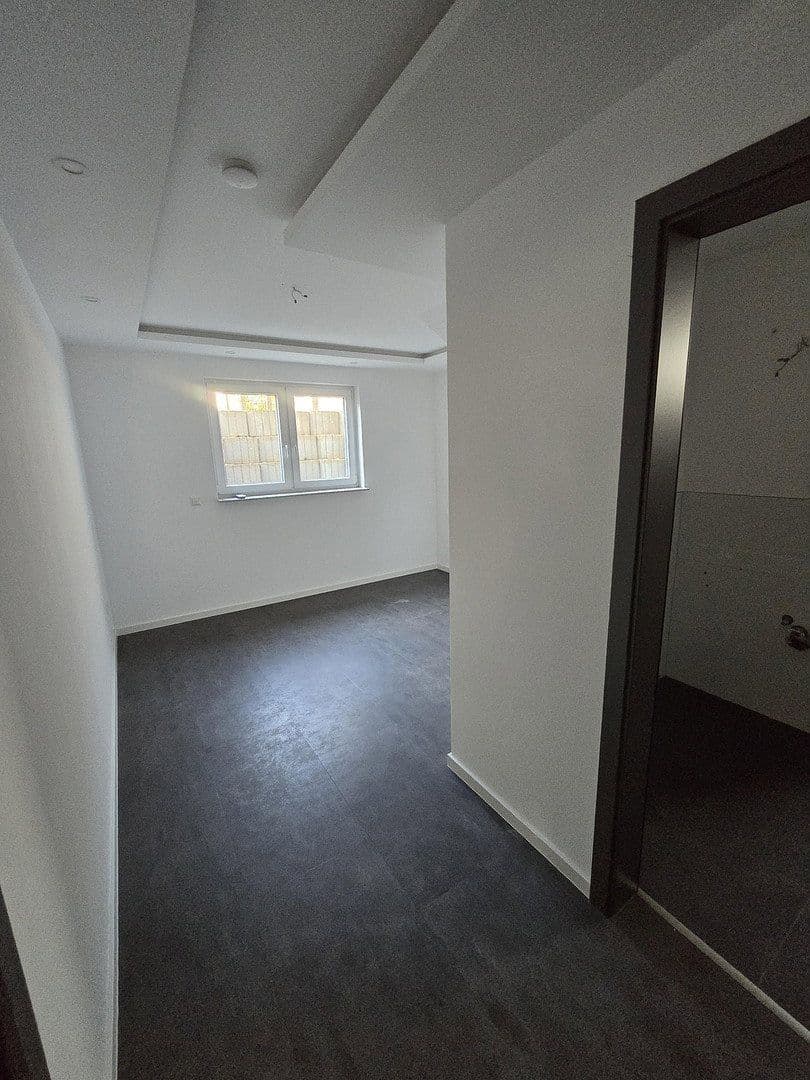 Predaj domu 236 m², pozemok 571 m², Am Sträßel 17, Lustadt, Porýnie-Falcko Predaj domu 236 m², pozemok 571 m², Am Sträßel 17, Lustadt, Porýnie-Falcko