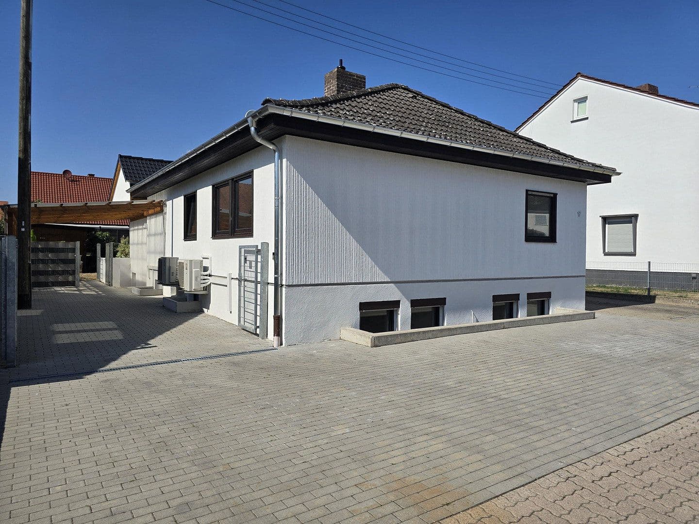 Predaj domu 236 m², pozemok 571 m², Am Sträßel 17, Lustadt, Porýnie-Falcko Predaj domu 236 m², pozemok 571 m², Am Sträßel 17, Lustadt, Porýnie-Falcko