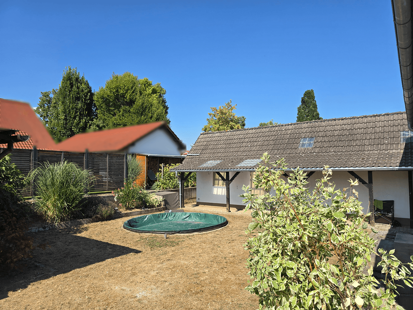 Predaj domu 236 m², pozemok 571 m², Am Sträßel 17, Lustadt, Porýnie-Falcko Predaj domu 236 m², pozemok 571 m², Am Sträßel 17, Lustadt, Porýnie-Falcko