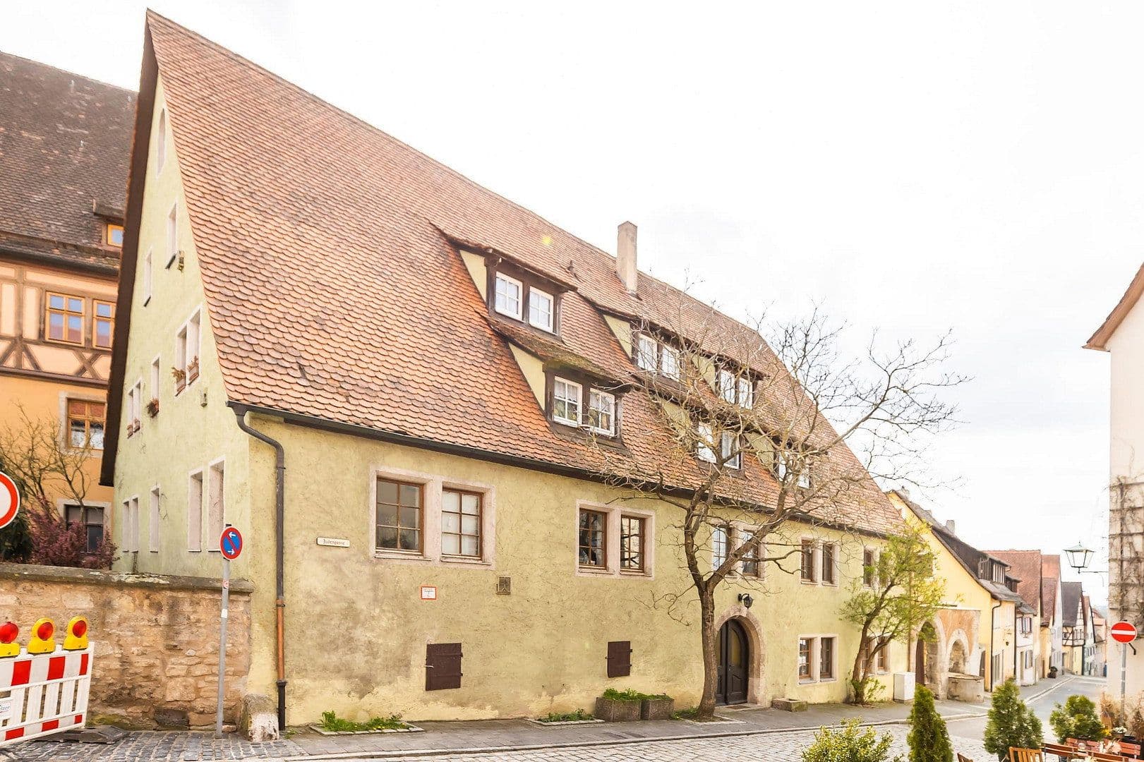Predaj domu 540 m², pozemok 430 m², Judengasse 32, Rothenburg ob der Tauber, Bavorsko Predaj domu 540 m², pozemok 430 m², Judengasse 32, Rothenburg ob der Tauber, Bavorsko