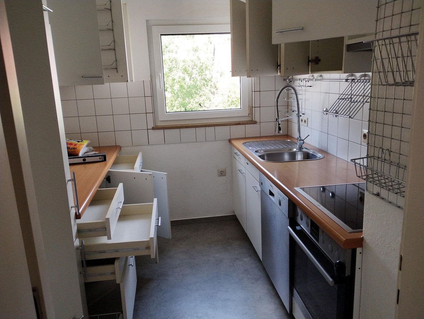 Prenájom bytu 3-izbový 83 m², Tübingen, Bádensko-Wurttembersko Prenájom bytu 3-izbový 83 m², Tübingen, Bádensko-Wurttembersko