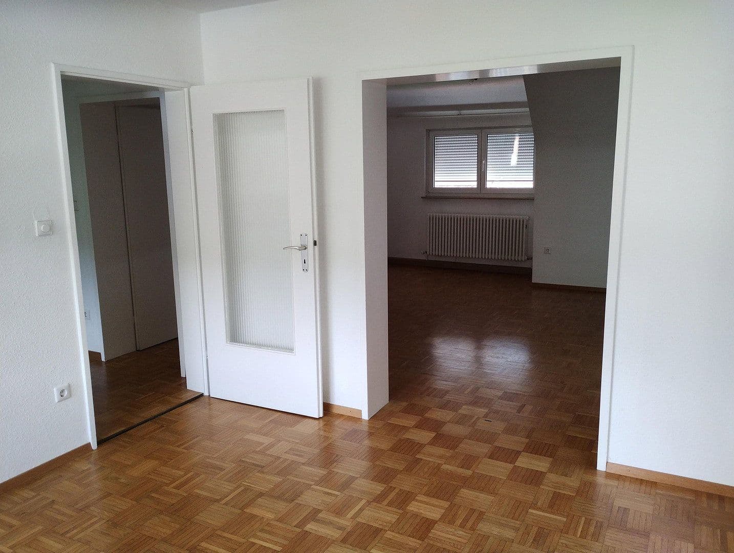 Prenájom bytu 3-izbový 83 m², Tübingen, Bádensko-Wurttembersko Prenájom bytu 3-izbový 83 m², Tübingen, Bádensko-Wurttembersko
