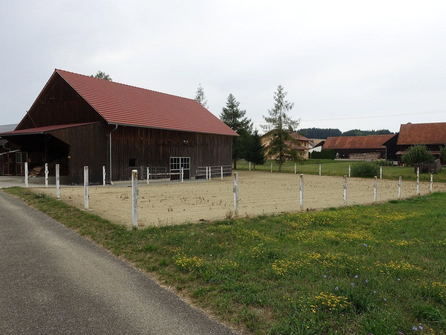 Predaj domu 167 m², pozemok 2.495 m², Laberweinting, Bavorsko Predaj domu 167 m², pozemok 2.495 m², Laberweinting, Bavorsko