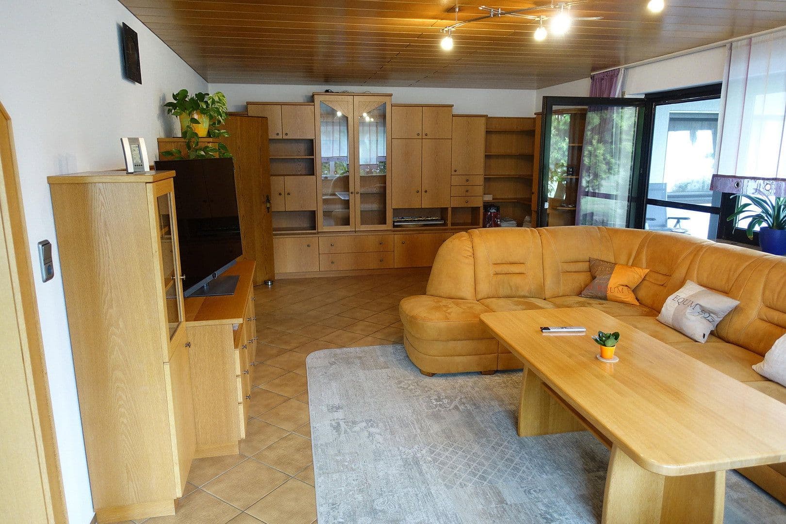 Predaj domu 167 m², pozemok 2.495 m², Laberweinting, Bavorsko Predaj domu 167 m², pozemok 2.495 m², Laberweinting, Bavorsko
