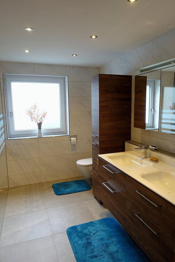 Predaj domu 167 m², pozemok 2.495 m², Laberweinting, Bavorsko Predaj domu 167 m², pozemok 2.495 m², Laberweinting, Bavorsko