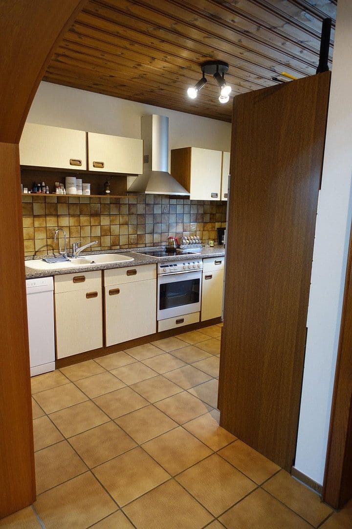 Predaj domu 167 m², pozemok 2.495 m², Laberweinting, Bavorsko Predaj domu 167 m², pozemok 2.495 m², Laberweinting, Bavorsko