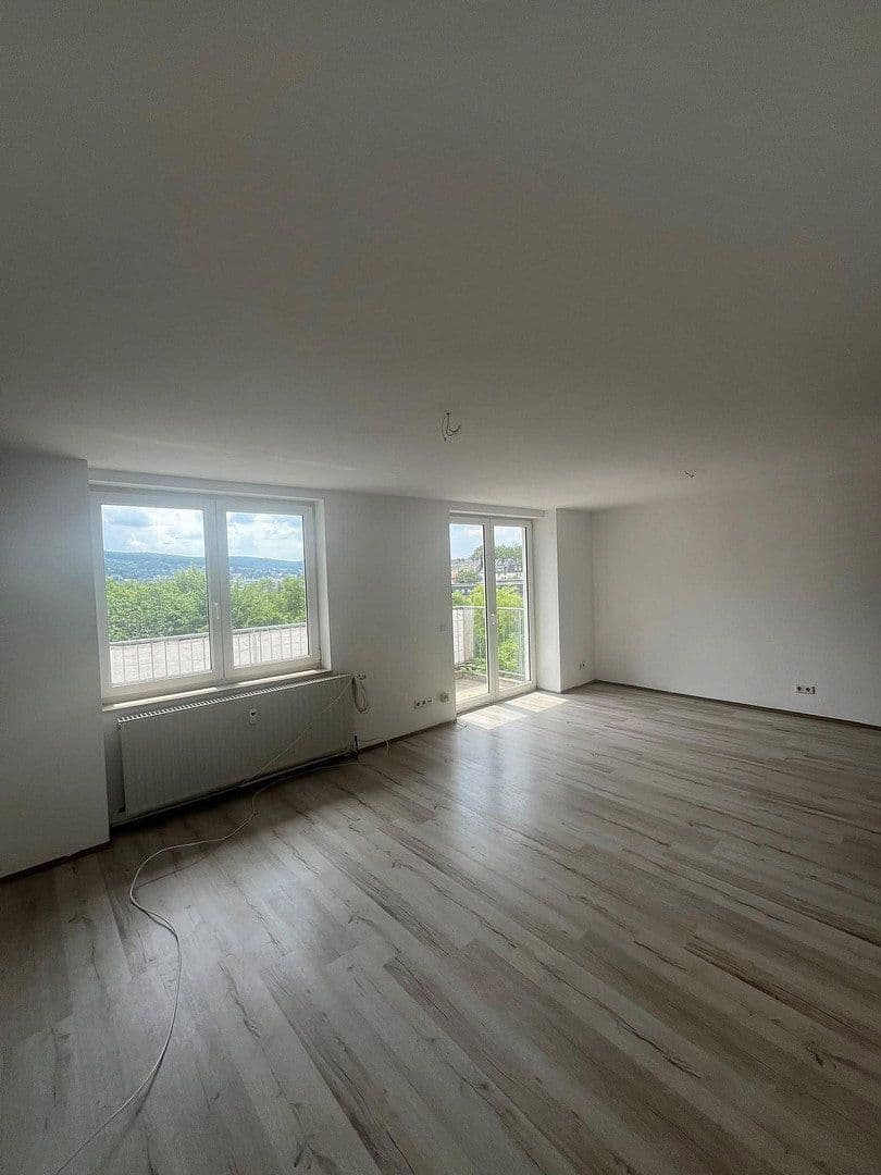 Prenájom bytu 4-izbový 97 m², Klimmweg 10, Wuppertal, Severné Porýnie - Westfálsko Prenájom bytu 4-izbový 97 m², Klimmweg 10, Wuppertal, Severné Porýnie - Westfálsko
